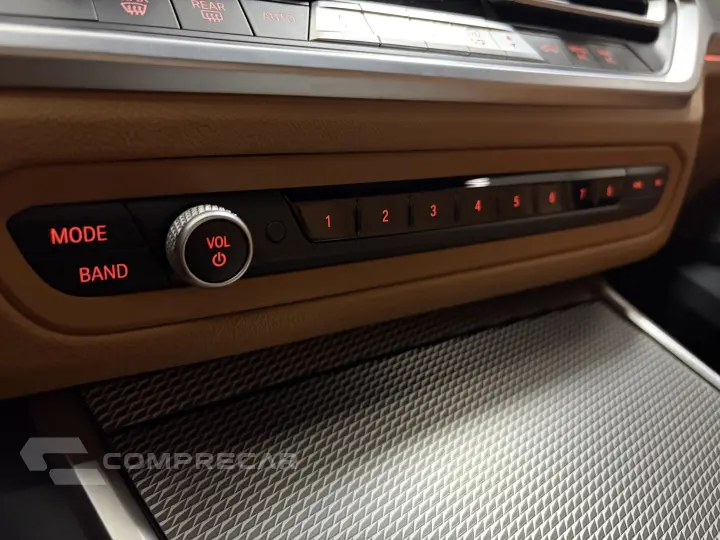 320i 2.0 16V TURBO GASOLINA M SPORT AUTOMÁTICO