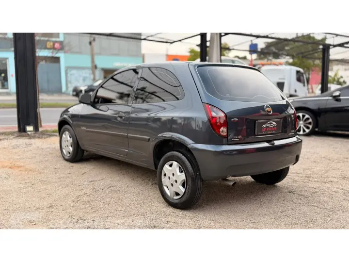 CELTA 1.0 MPFI LIFE 8V FLEX 4P MANUAL