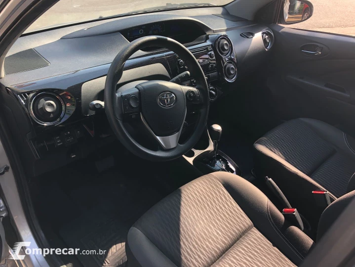 Etios 1.5 X Plus Sedan 16V Flex 4P Automático