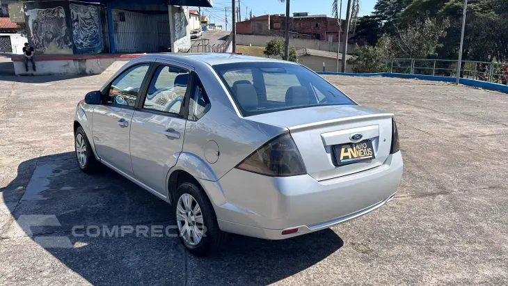 FIESTA 1.6 MPI Class Sedan 8V