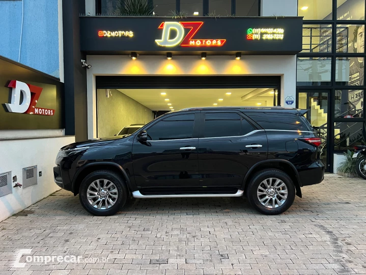 HILUX SW4 2.8 D-4d Turbo SRX 7L 4X4