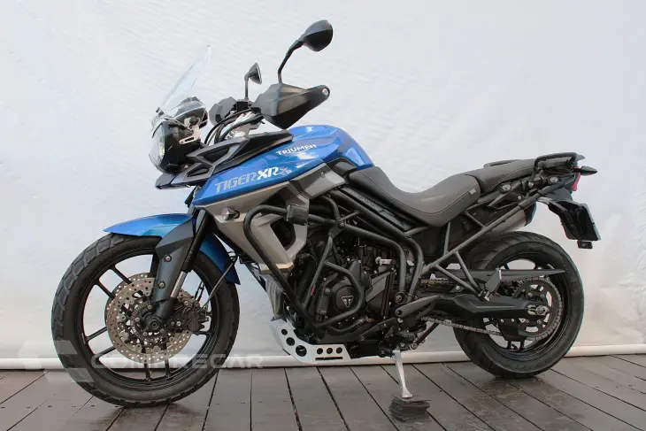 TRIUMPH TIGER 800 XRX