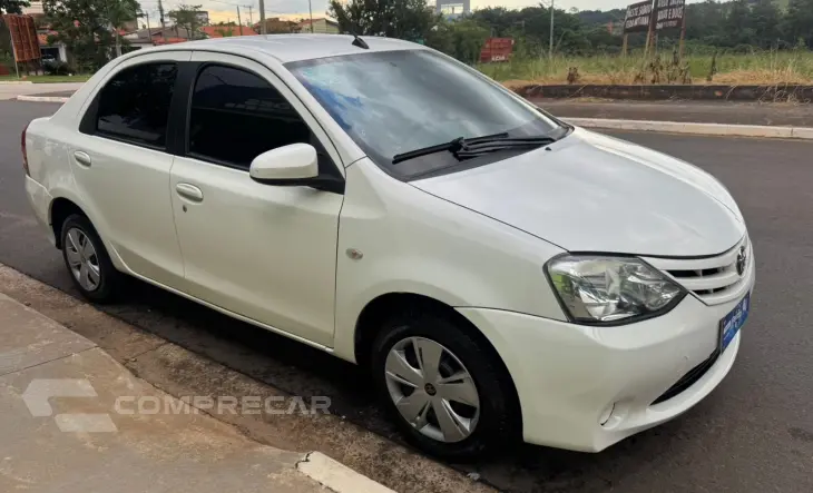 ETIOS 1.5 X Sedan 16V