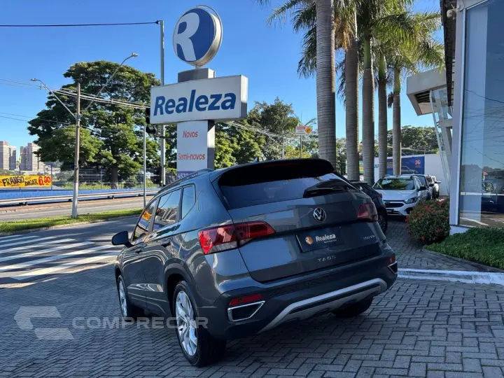 TAOS Comfortline 1.4 250 TSI Flex Aut.