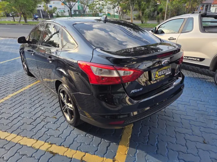 FOCUS 2.0 S SEDAN 16V FLEX 4P POWERSHIFT