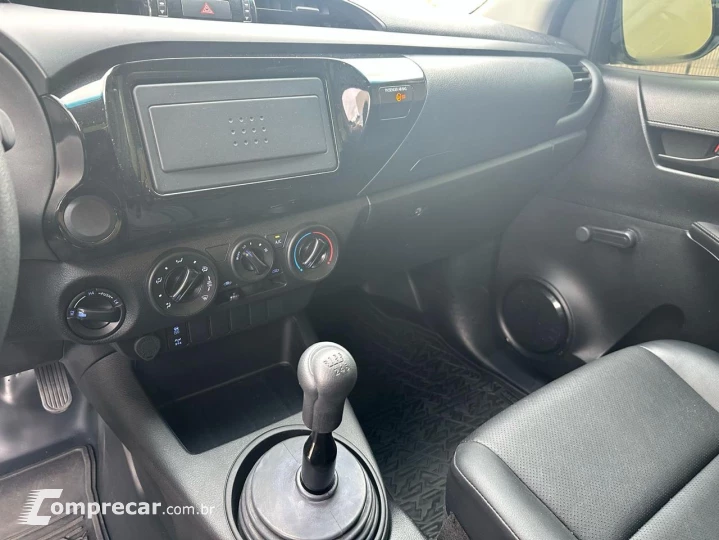 HILUX 2.4 4X4 CS 8V