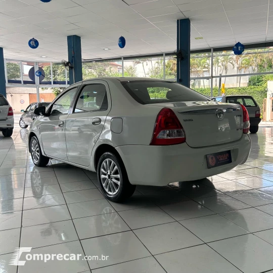 ETIOS 1.5 X Sedan 16V