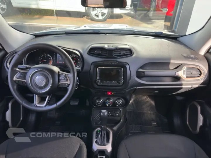 Renegade 1.8 4x2 Flex 16V Aut.