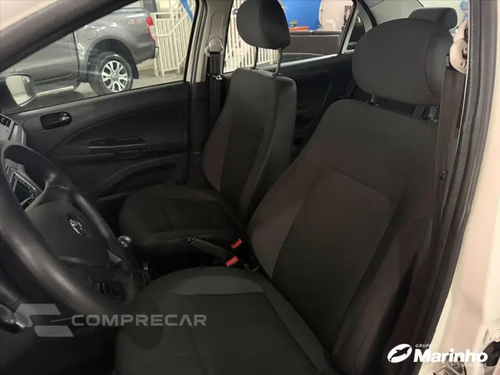 VOYAGE 1.0 12V MPI TOTALFLEX 4P MANUAL