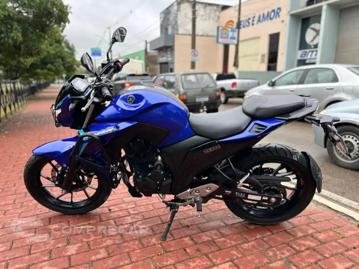 FZ25 FAZER
