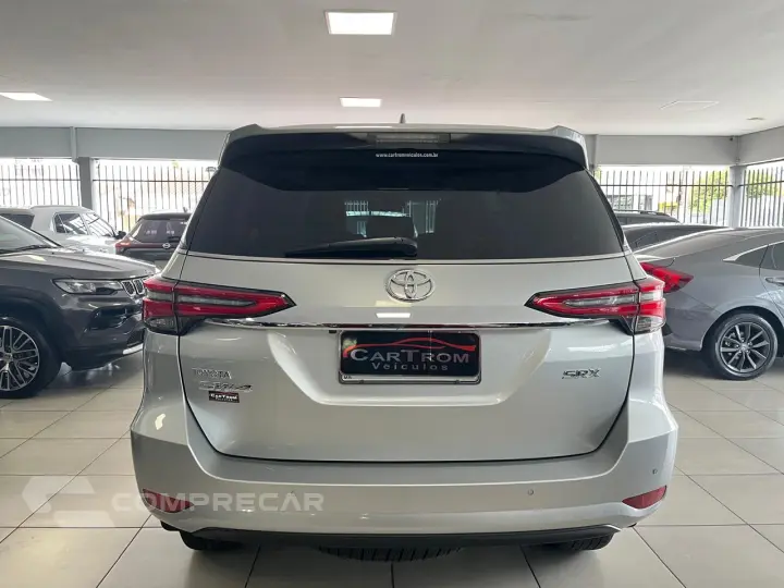 HILUX SW4