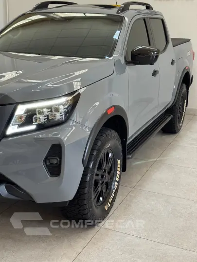 Frontier 2.3 16V PRO4X CABINE DUPLA 4X4 BI-TURBO DIESEL AUTO