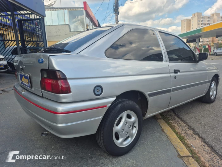 ESCORT 1.8 I GLX 8V
