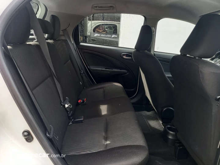 Etios Hatch 1.3 16V 4P FLEX X