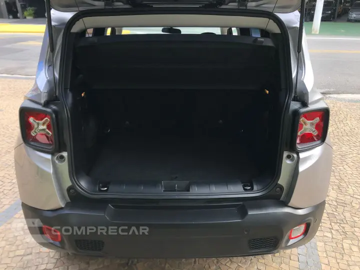 Renegade 1.8 16V Flex Sport 4P Automático
