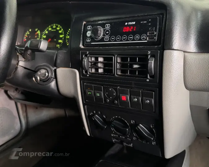 Santana 2.0 Mi 2p e 4p