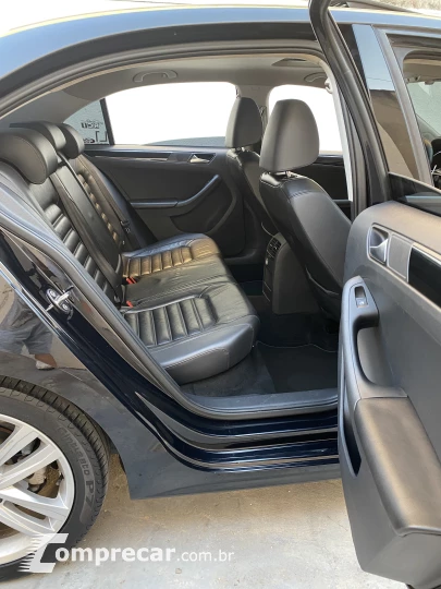 JETTA 2.0 TSI Highline 211cv