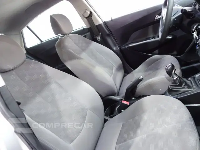 HB20S - 1.6 COMFORT PLUS 16V 4P MANUAL