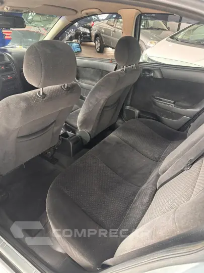 ASTRA 2.0 MPFI Advantage 8V