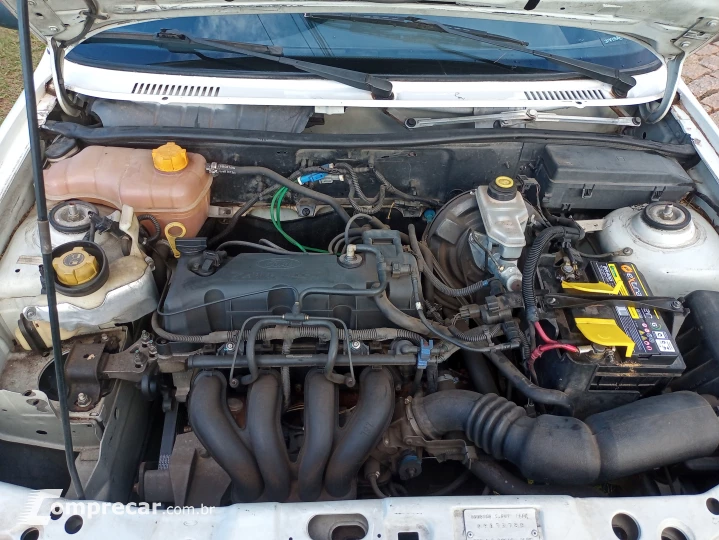 COURIER 1.6 L 8V