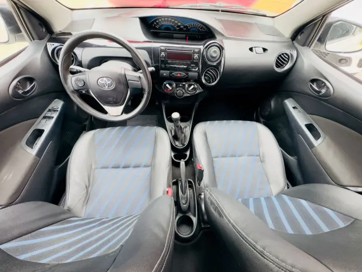 ETIOS 1.5 XS Sedan 16V