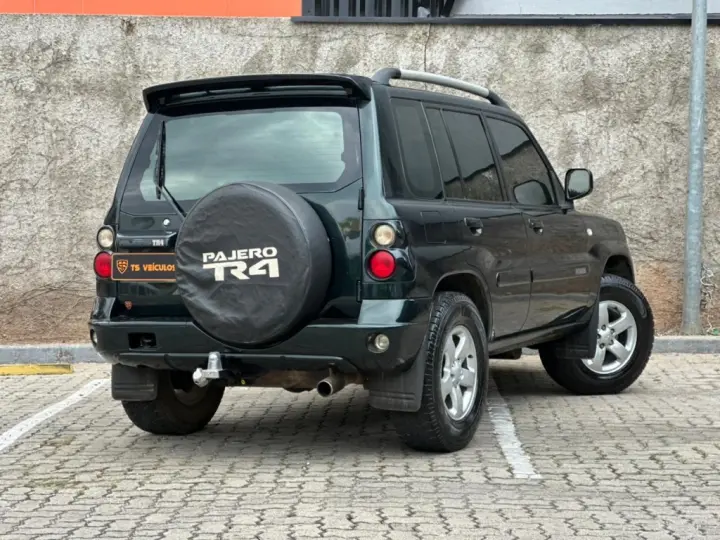 PAJERO TR4 2.0 4X4 16V 140CV FLEX 4P AUTOMÁTICO