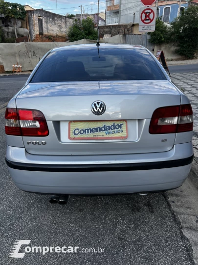 POLO SEDAN 1.6 8V