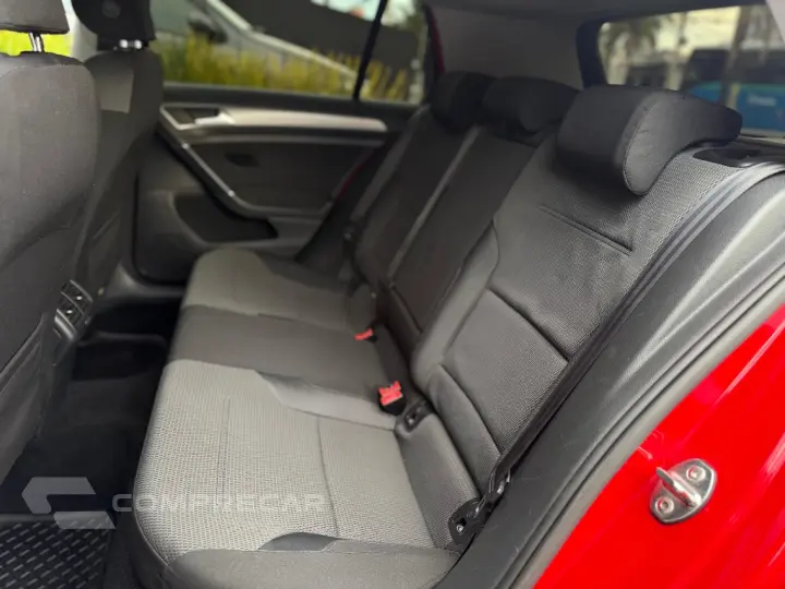 Golf Comfortline 1.4 TSI 140cv Aut.