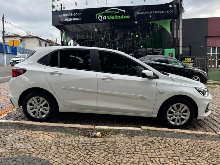 ONIX HATCH LT 1.0 12V Flex 5p Mec.