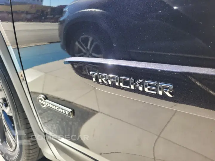 TRACKER Midnight 1.0 Turbo 12V Flex Aut.
