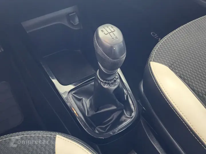 KWID Intense 1.0 Flex 12V 5p Mec.