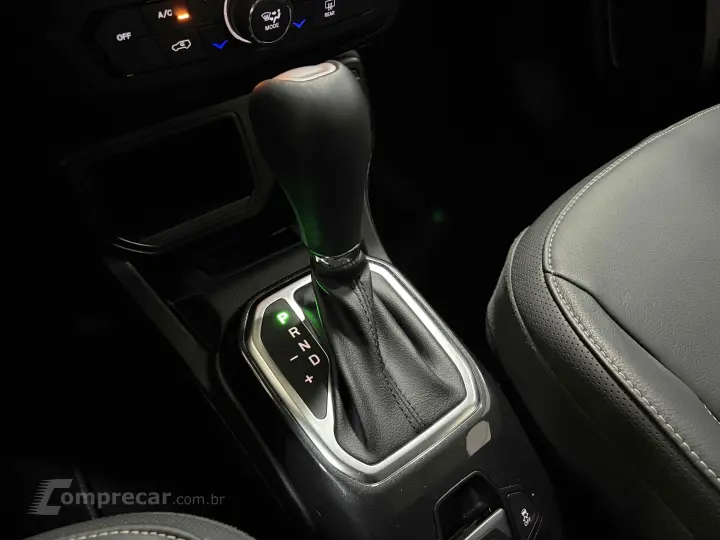 RENEGADE 1.3 T270 TURBO FLEX LONGITUDE AT6