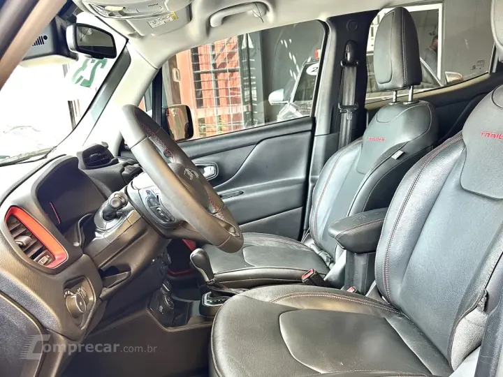 RENEGADE 1.3 T270 TURBO FLEX TRAILHAWK 4X4 AT9