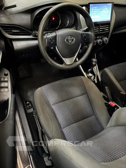 Yaris Sedan 1.5 16V 4P FLEX XL MULTIDRIVE AUTOMÁTICO CVT
