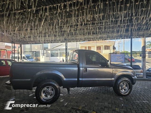 F-250 - 4.2 XLT 4X2 CS TURBO INTERCOOLER 2P MANUAL