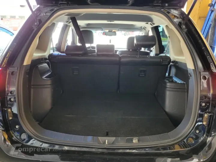 OUTLANDER 2.0 16V 160cv Aut.