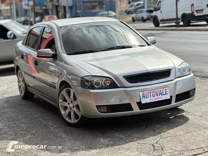 ASTRA 2.0 MPFI COMFORT SEDAN 8V FLEX 4P MANUAL