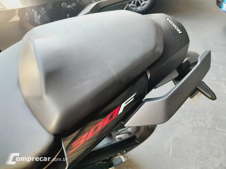 CB 300F Twister Flex