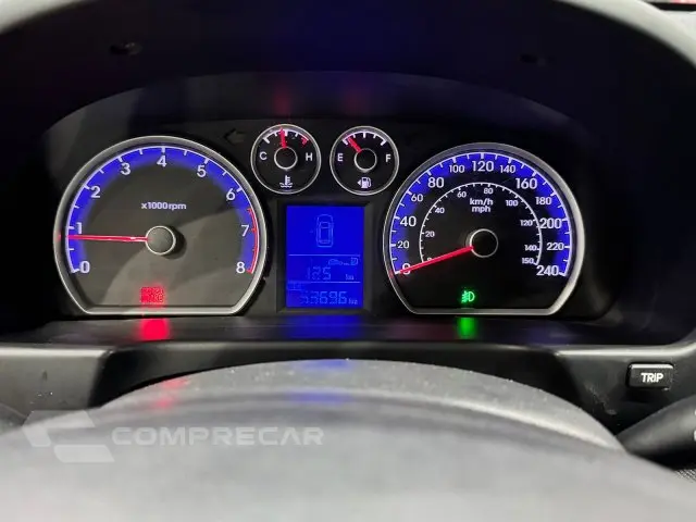 I30 - 2.0 MPFI GLS 16V 4P MANUAL