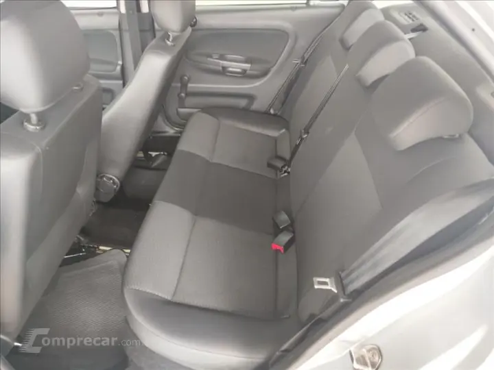 VOYAGE 1.0 12V MPI Totalflex