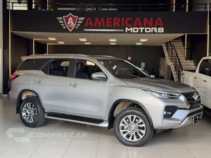 Hilux SW4 2.8 16V 4P SRX 4X4 7 LUGARES TURBO DIESEL AUTOMÁTI