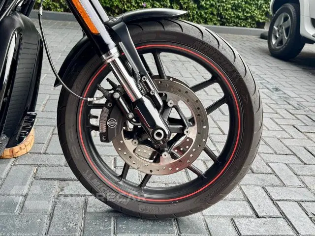 NIGHT ROD SPECIAL - Custom