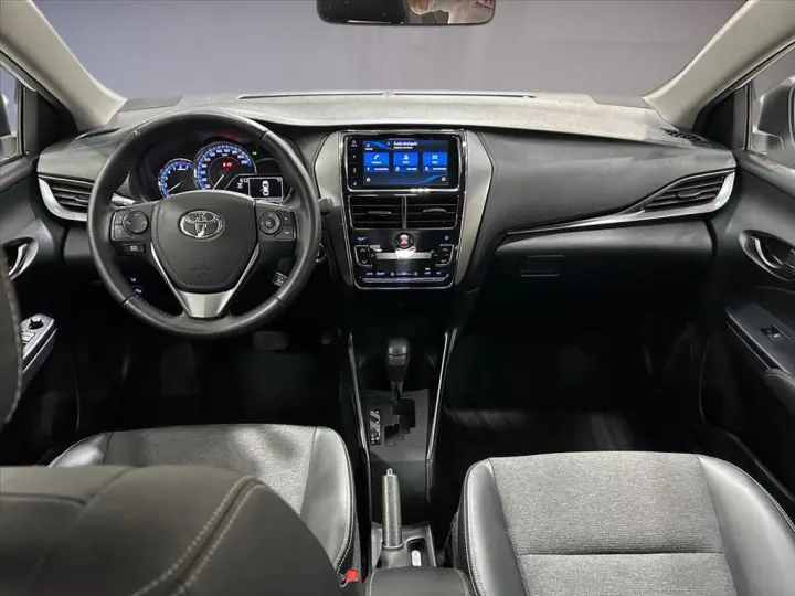 YARIS 1.5 16V FLEX SEDAN XS MULTIDRIVE