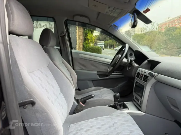 Vectra Elegan. 2.0 MPFI 8V FlexPower Mec