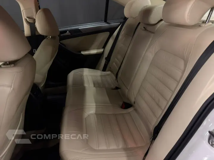 JETTA 2.0 TSI HIGHLINE 200CV GASOLINA 4P TIPTRONIC