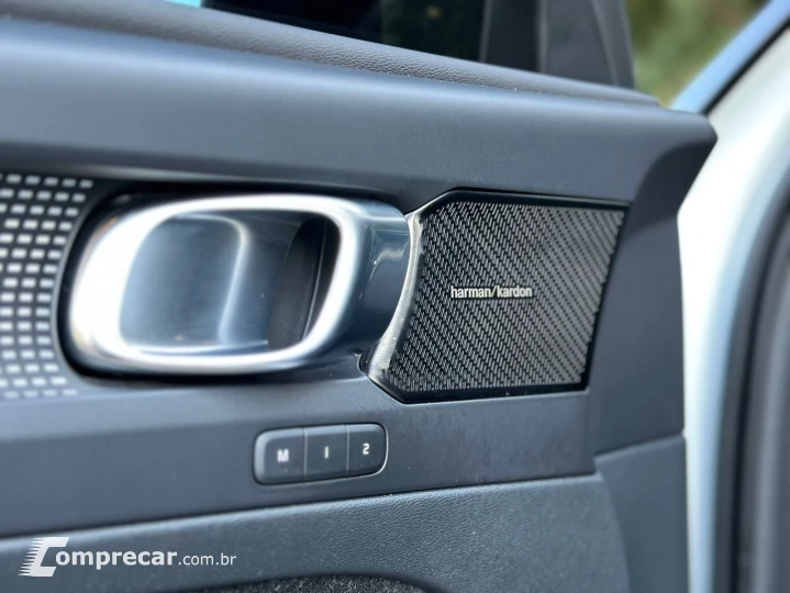XC40 1.5 T5 Hybrid R-design FWD Geartronic