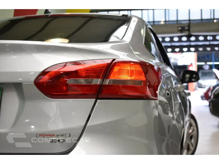 FOCUS 2.0 SE FASTBACK 16V FLEX 4P POWERSHIFT