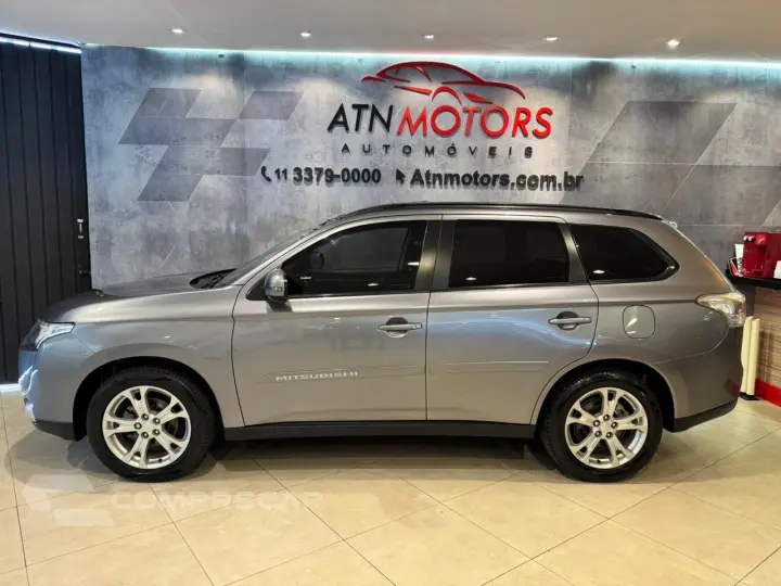 Outlander 2.0 16V 4P AUTOMÁTICO