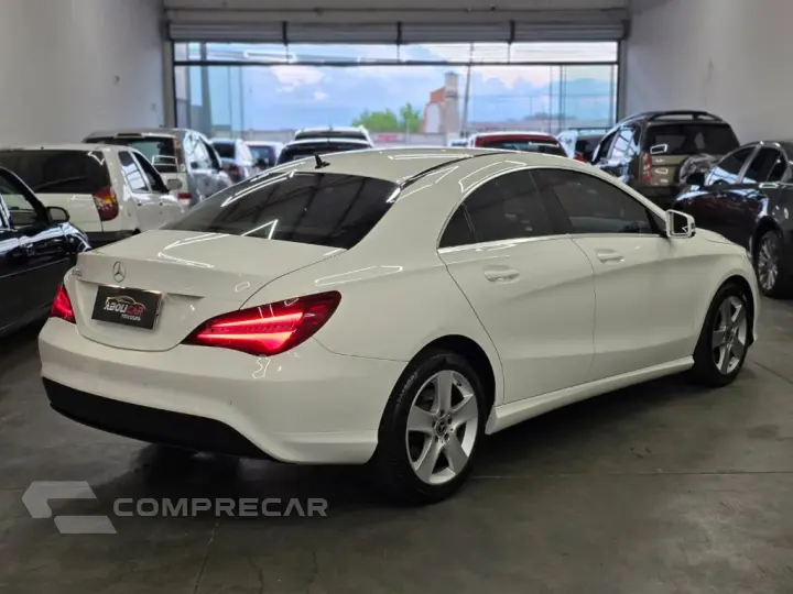CLA-180 1.6 16V 122cv Aut.