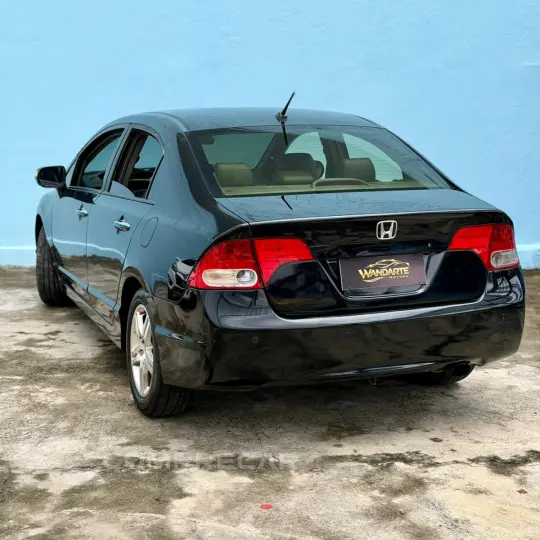 Civic Sedan EXS 1.8/1.8 Flex 16V Aut. 4p